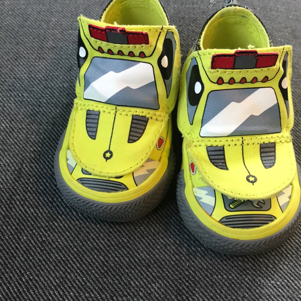 Converse tow truck baby size 3C